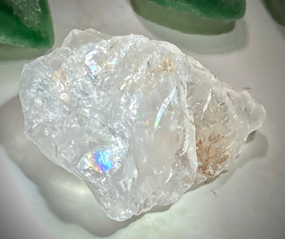 ゴールデンマイカ内包　天使のギフト❦͙ レインボー エレスチャル  骸骨水晶　原石 ゴールデンマイカ内包 天使のギフト レインボー エレスチャル