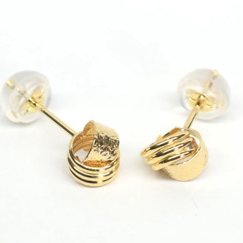 18金【ツイストスタッドピアス】イエローゴールド K18刻印入 ペア 新品！ 地金＊18金【サークルスタッドピアス】イエローゴールド ペア