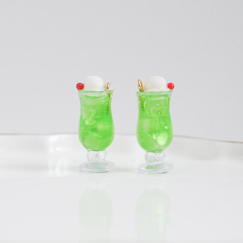 クリームソーダピアス/イヤリング ブルー&ピンク | TROPICAL PARTY