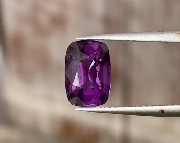 スピネル パープルスピネル ルース 3.20 カラット ビッグストーン クッションカット 天然宝石  YWU1819308516(14000円)