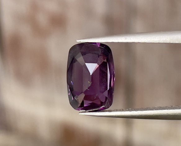 スピネル パープルスピネル ルース 3.20 カラット ビッグストーン クッションカット 天然宝石  YWU1819308516(14000円)