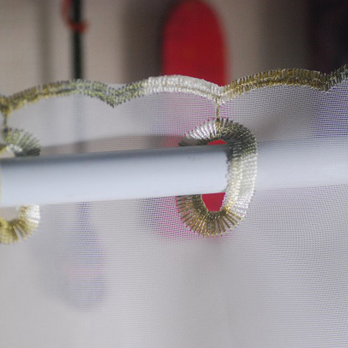 2枚組＞カフェカーテン花刺繍が美しいちょっとレトロな感覚