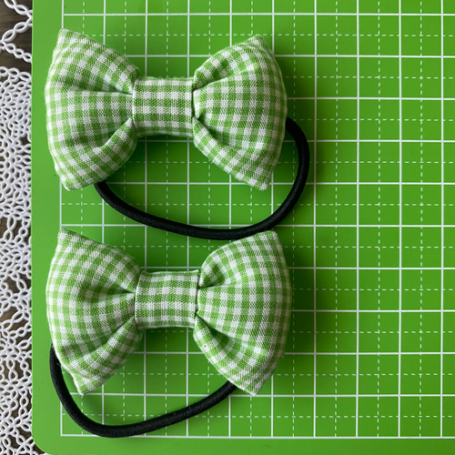 U リボンヘアゴム 2個セット 黄緑色 ギンガムチェック 髪ゴム 中