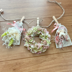 ミニリースとスワッグのフラワーガーランド☆ピンク系紫陽花★ 2枚目の画像