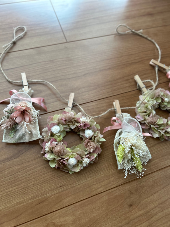 ミニリースとスワッグのフラワーガーランド☆ピンク系紫陽花★ 5枚目の画像