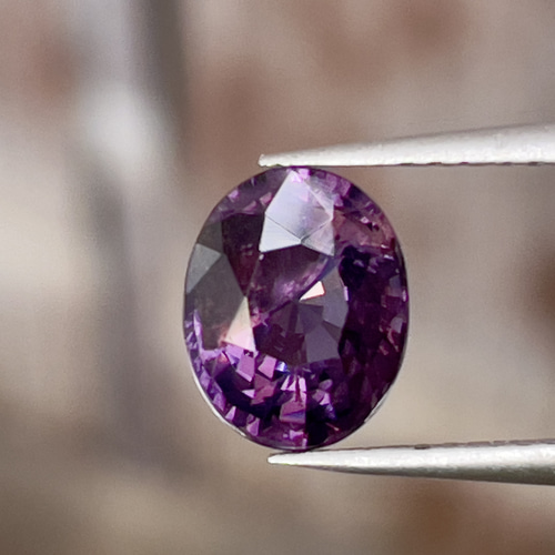 スピネル パープルスピネル ルース 2.10 カラット オーバルカット