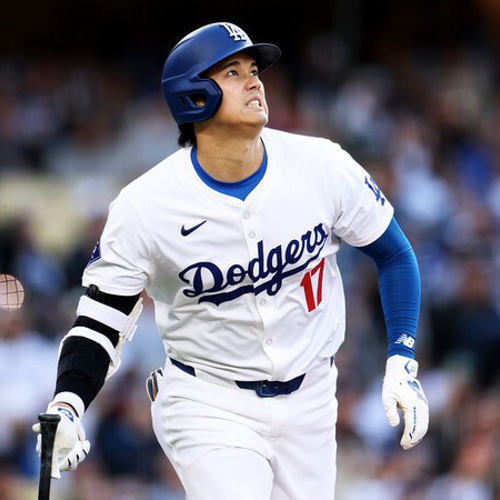 大谷背番号17番ユニフォーム風PVCレザーアップリケのスモック 首