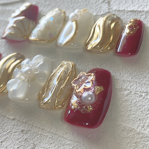 ぷっくりフラワー ネイルチップ 成人式 振袖 赤 ゴールド 白 ホワイト  
