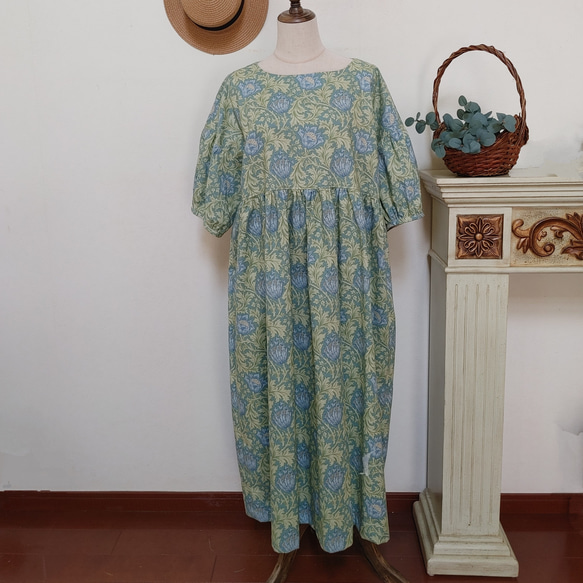 ウィリアムモリス〈アネモネ〉ギャザーワンピースfree ワンピース momo  