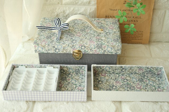 リバティ生地使用 貯金箱 通帳、キャッシュトレイか入る マネー