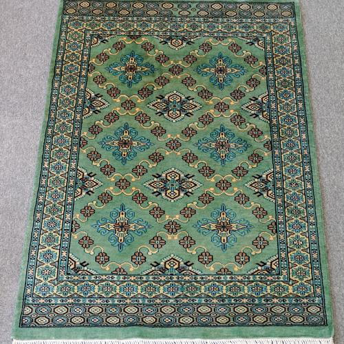 111×77cm パキスタン手織り絨毯