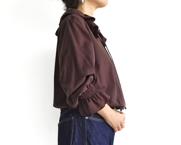 「ワケありな逸品H-1」ダブルラッフルカラーブラウス（ブラウン） 6枚目の画像