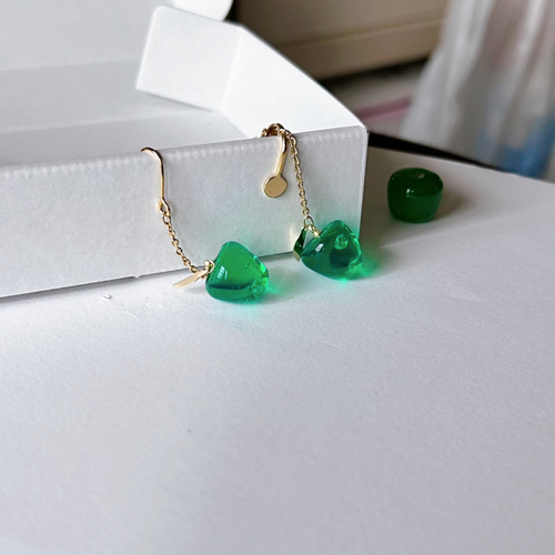 りん5ページ　ハンドメイドイヤリング4点 りん5ページ ハンドメイドイヤリング4点 りん5ページ ハンドメイド