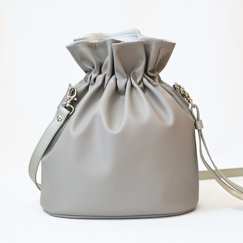 ISSEY MIYAKE】 レザーメッシュショルダーバッグ 巾着バッグ 筆タグ