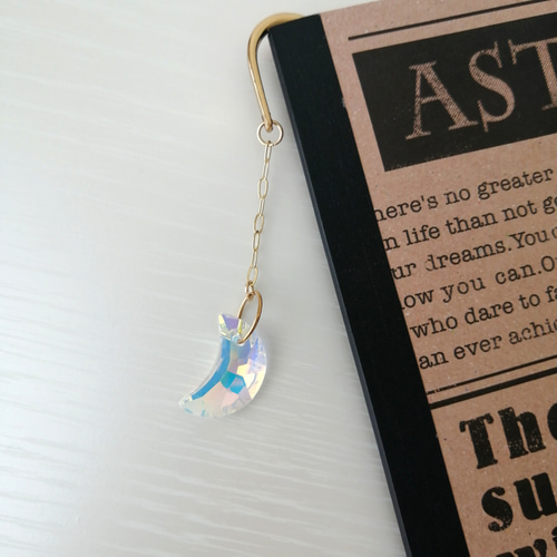 大人気【きらめく月と星のブックマーカー】 しおり 本のしおり