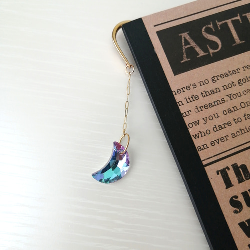 大人気【きらめく月と星のブックマーカー】 しおり 本のしおり