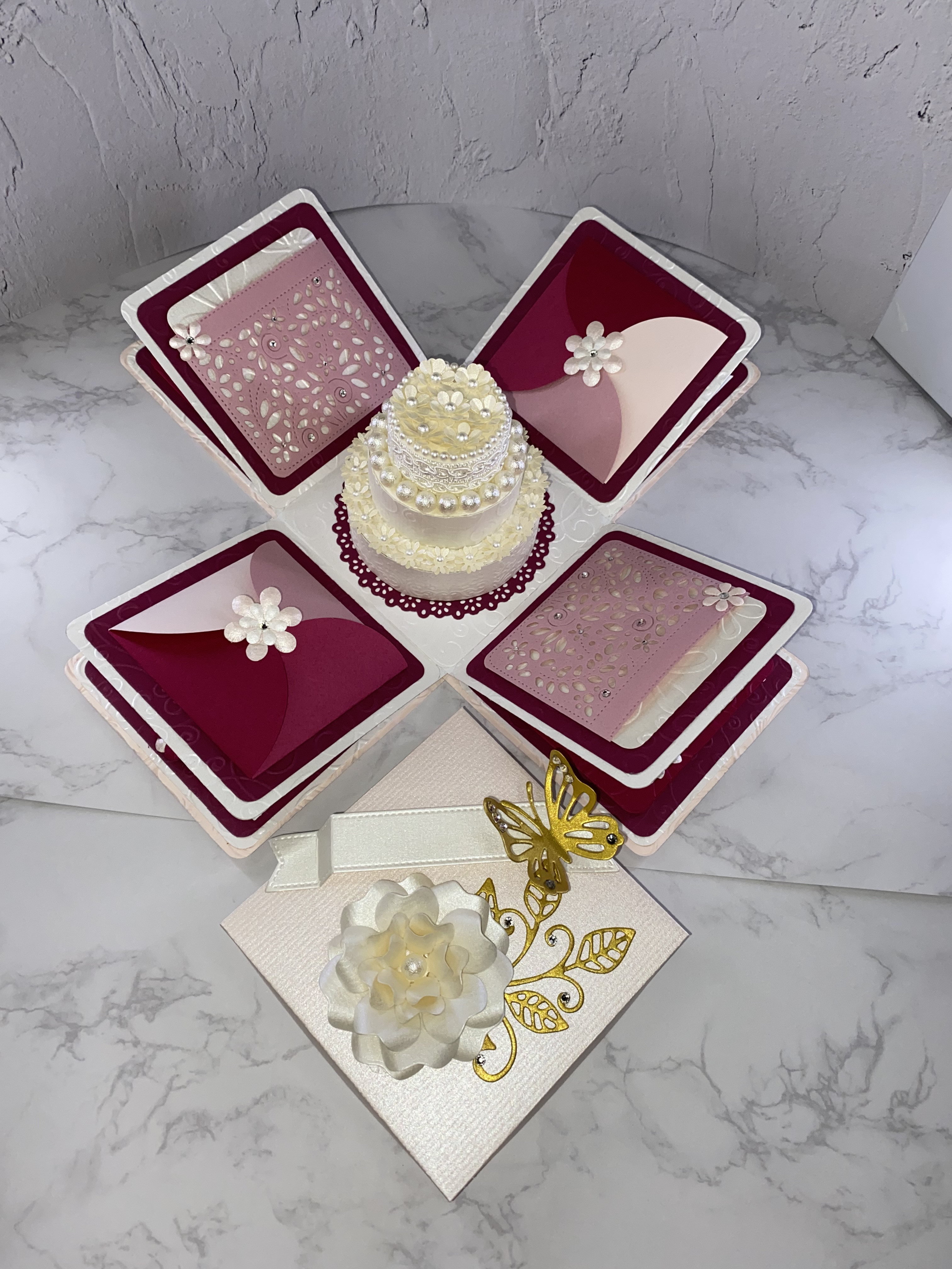 サプライズボックス