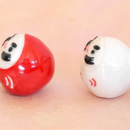 陶器 小さな 福だるま 紅白セット】ミニ花瓶 ミニチュア 高さ3㎝ 紅白