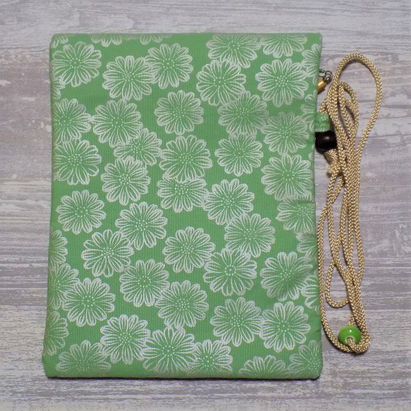 金彩工芸　花柄　銀色仕上げ　コットンオックスウィローグリーン色地製　「道中財布」 5枚目の画像