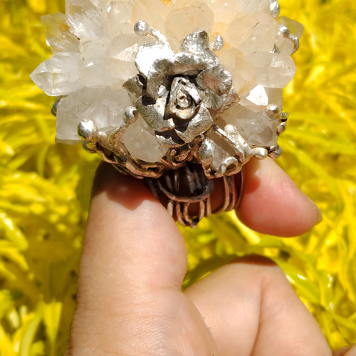 クリスタル 花形 シルバーリング 白水晶 花鉱石 ハンドメイド シルバーリング スターリング