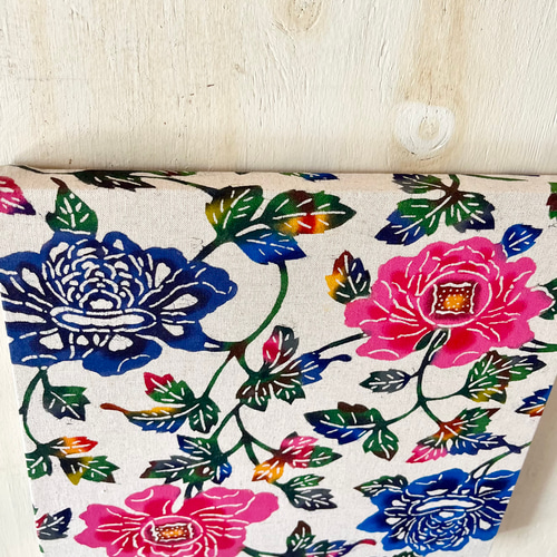 日本国内送料無料】手染め古典柄紅型/牡丹/スクエアファブリックパネル