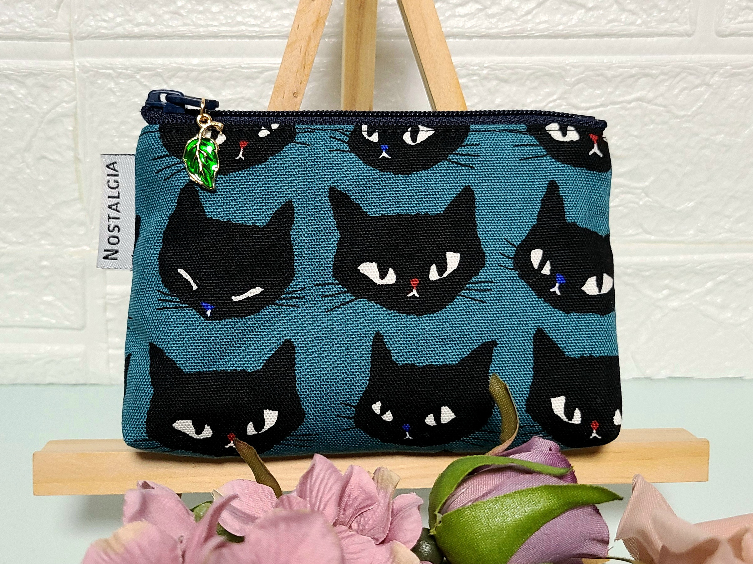 感謝価格　猫柄　ファスナーポーチ　人気　ハンドメイド