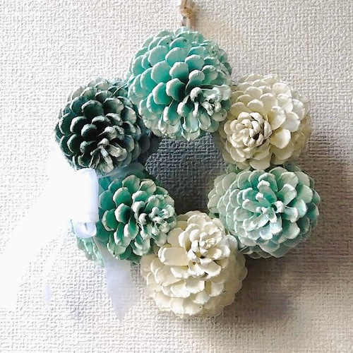 松ぼっくりのグリーンリース 小さな松ぼっくりリース ナチュラルリース フラワーリース