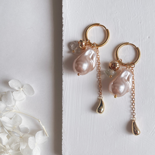 大粒 ピンク ページュ パール フープ ピアス 天然石 メタル チェーン