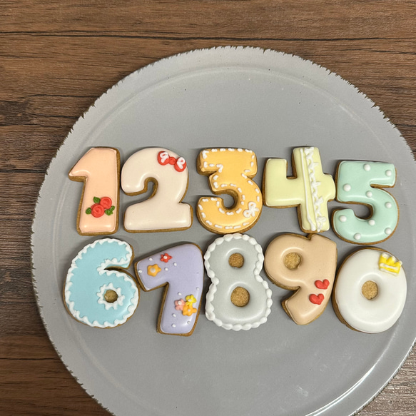 お誕生日やお祝いに！数字アイシングクッキー クッキー