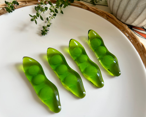 Miki様オーダー分＊ガラスで作った枝豆のお箸置き（4客） 箸・箸置き