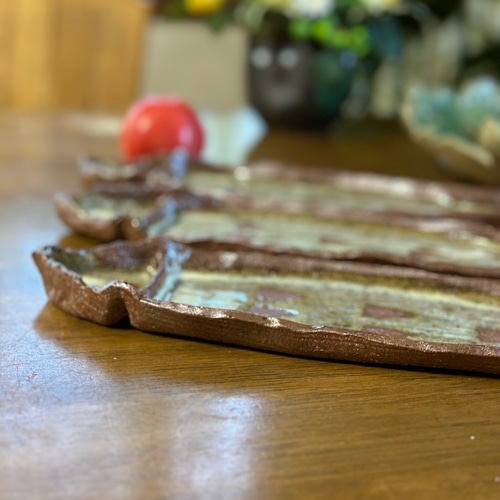 さ*ん様 ヨシノヒトシ　クマの魚釣りデザイン皿 さ*ん様 ヨシノヒトシ クマの魚釣りデザイン皿