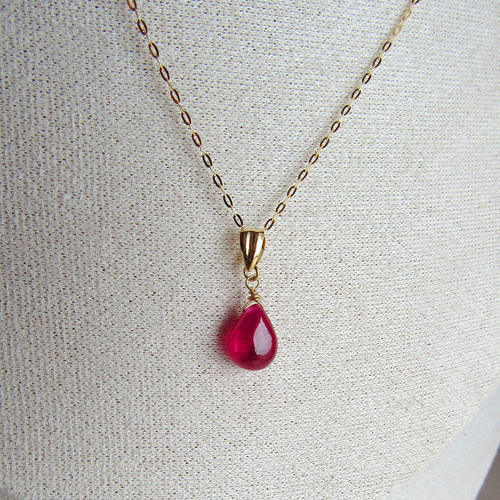 k１８ルビーペンダントネックレス750刻印 k18ルビーペンダントネックレス750刻印 k18ルビーペンダント