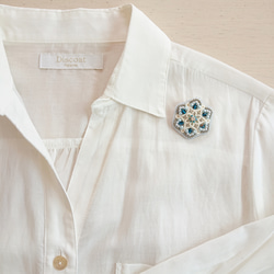 タティングレース×ビーズ刺繍で紡ぐ青の世界～Rainy blue～ ブローチ/ヘアゴム/ポニーフック 6枚目の画像