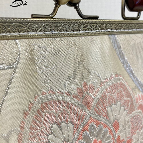kimono】帯リメイク 華文 持ち手付きがま口バッグ ハンドバッグ
