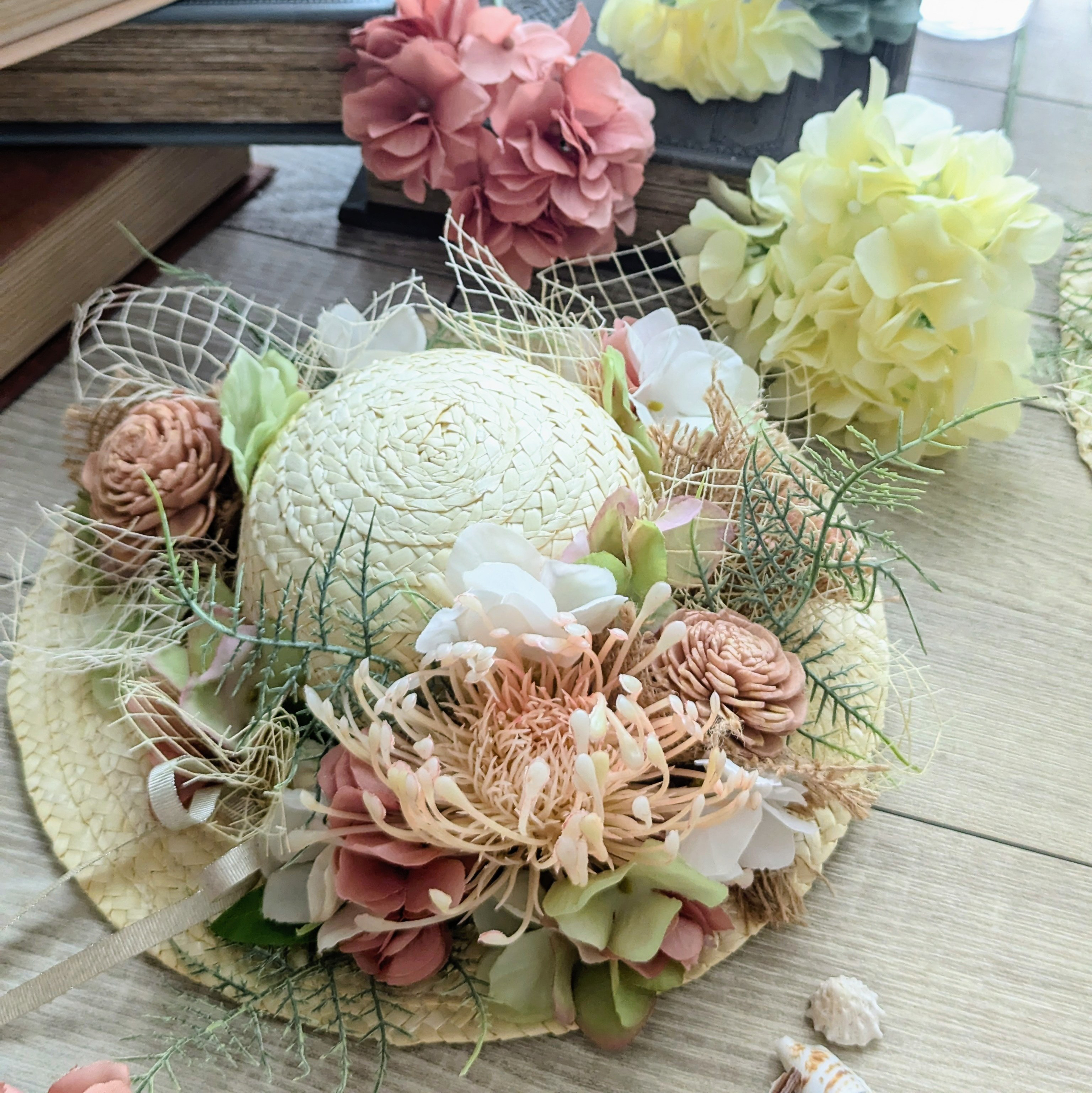 パープル コサージュ 花 カネコイサオ 麦わら帽子 ワンダフルワールド