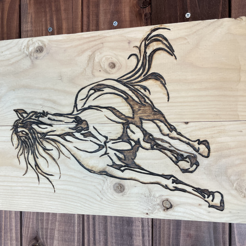 ウッドバーニング壁掛け「馬」 タペストリー・壁掛け SHIMS 通販