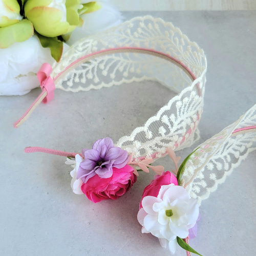 子どもサイズ】刺しゅうリボンカチューシャ ピンク系 花のヘア