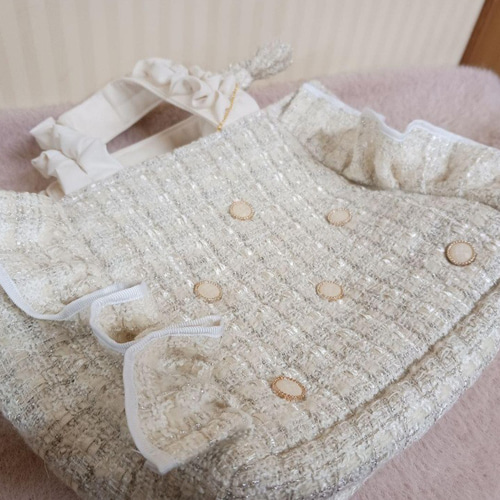 リボンチャーム付き ビジューフリルトート ツイード ホワイト