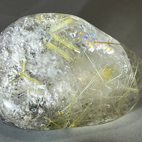 タイチン✨レインボー ゴールド ルチルクォーツ 原石 タンブル 