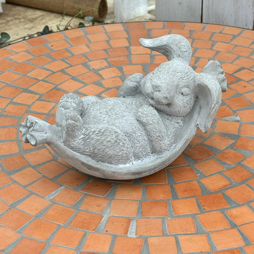 うさぎガーデンオブジェ　ラビット 置物　イングリッシュガーデン うさぎガーデンオブジェ ラビット 置物 イングリッシュガーデン