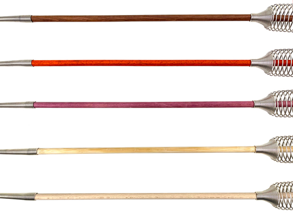 本能をくすぐる猫じゃらし「ばねじゃらし」天然木 無垢 ウォールナット　超弾性ワイヤー採用！ 3枚目の画像