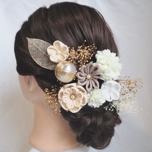 つまみ細工とドライフラワーの髪飾り アイボリー グレージュ ヘアピン