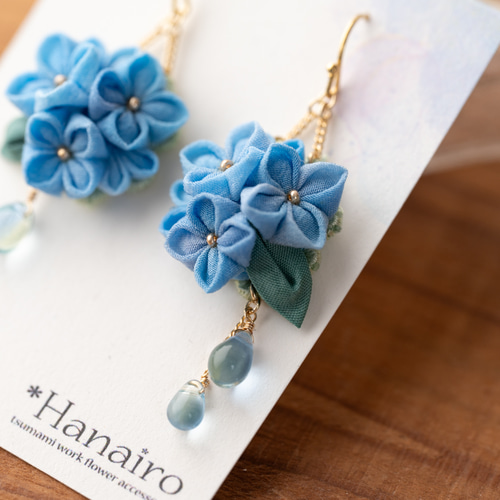 つまみ細工・紫陽花のピアス・イヤリング※金具交換可能 ピアス（フック