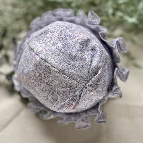 スモッキング刺繍のフリルが可愛いリバティまんまる巾着【チャイブ