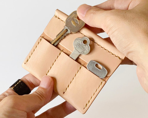 ヌメ革丨鍵3本丨薄型キーケース【zlat3/ずらっと3】手縫い 手作り キー