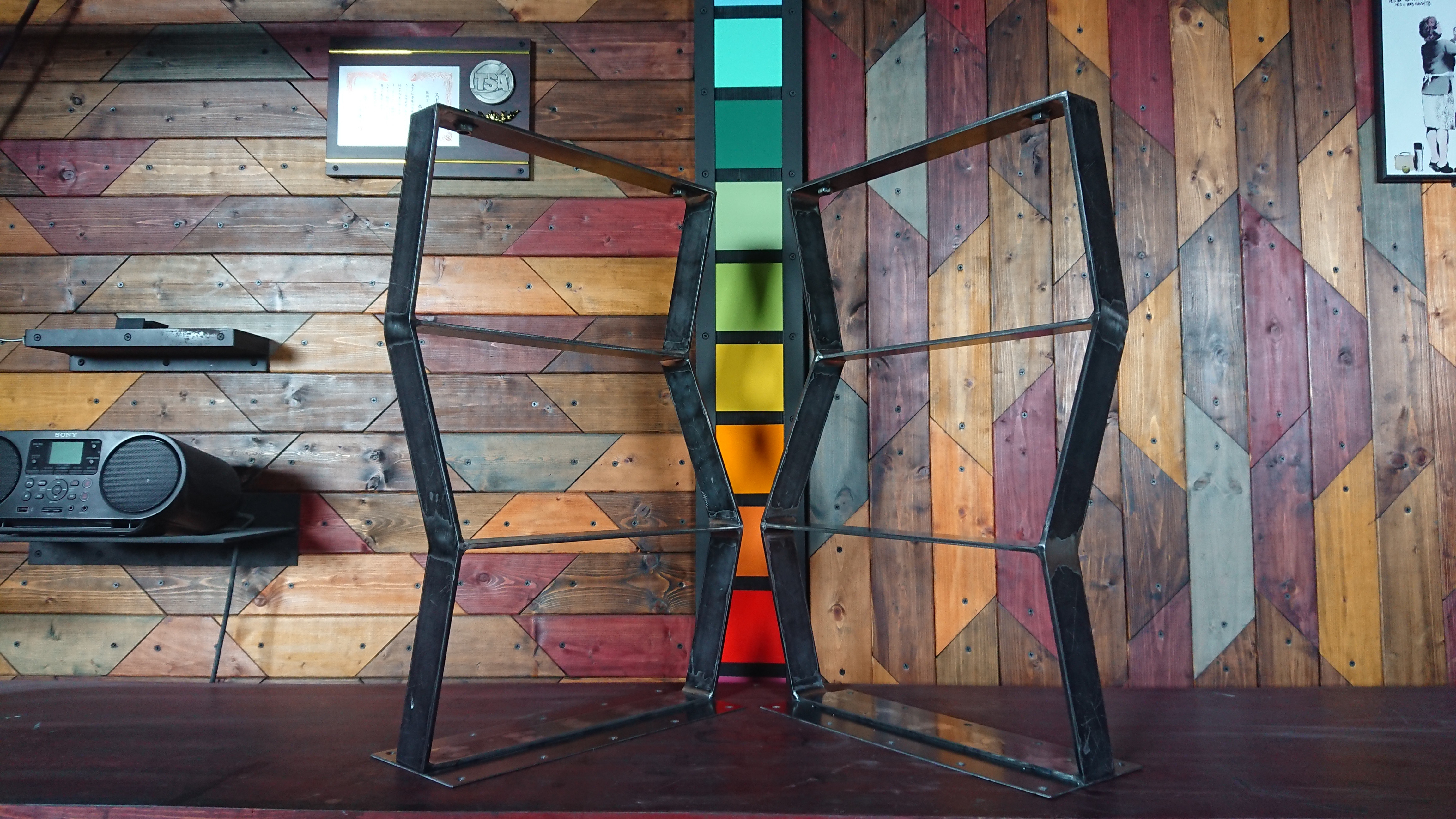 無塗装でアイアンなスケルトン鉄脚♪ 50×400×650mm 目型 2脚ver.