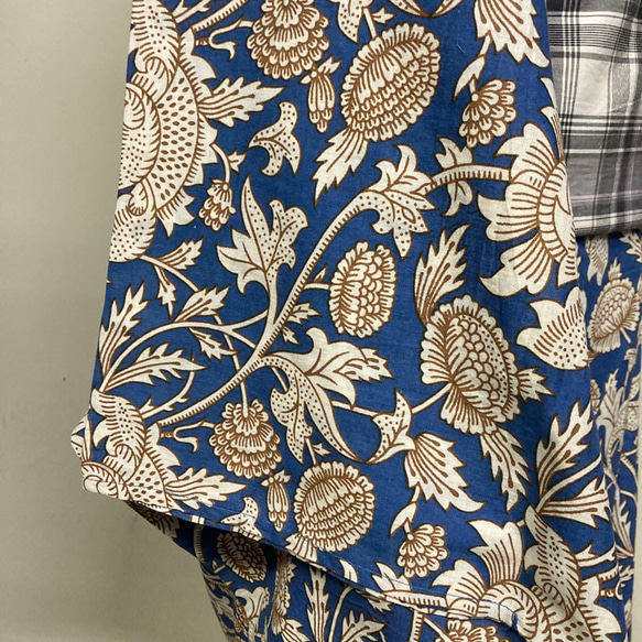インド綿の浴衣　ブルーｘ白茶ボタニカル 