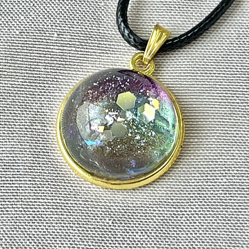 宙を愉しむ 半球 宇宙レジンネックレス ネックレス・ペンダント