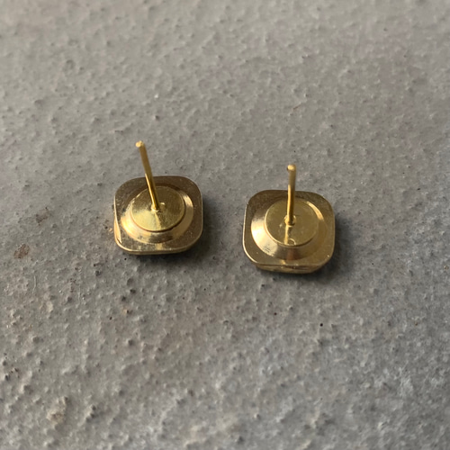 K18 ピアス　モダン　レトロ　昭和 No.6 ばあばの家に眠っていたボタンピアス 昭和レトロ モダン