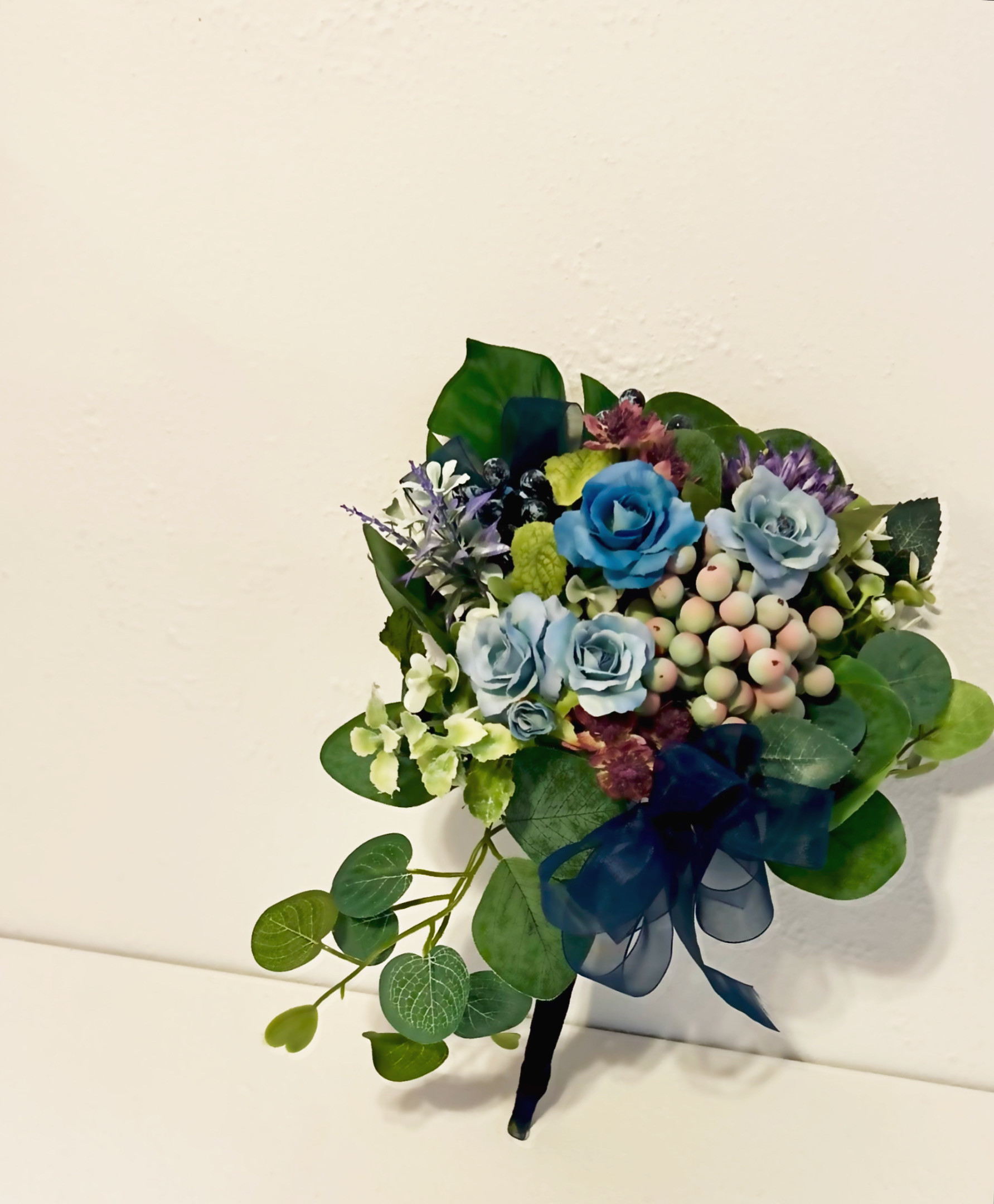 青いミニ薔薇のミニブーケ